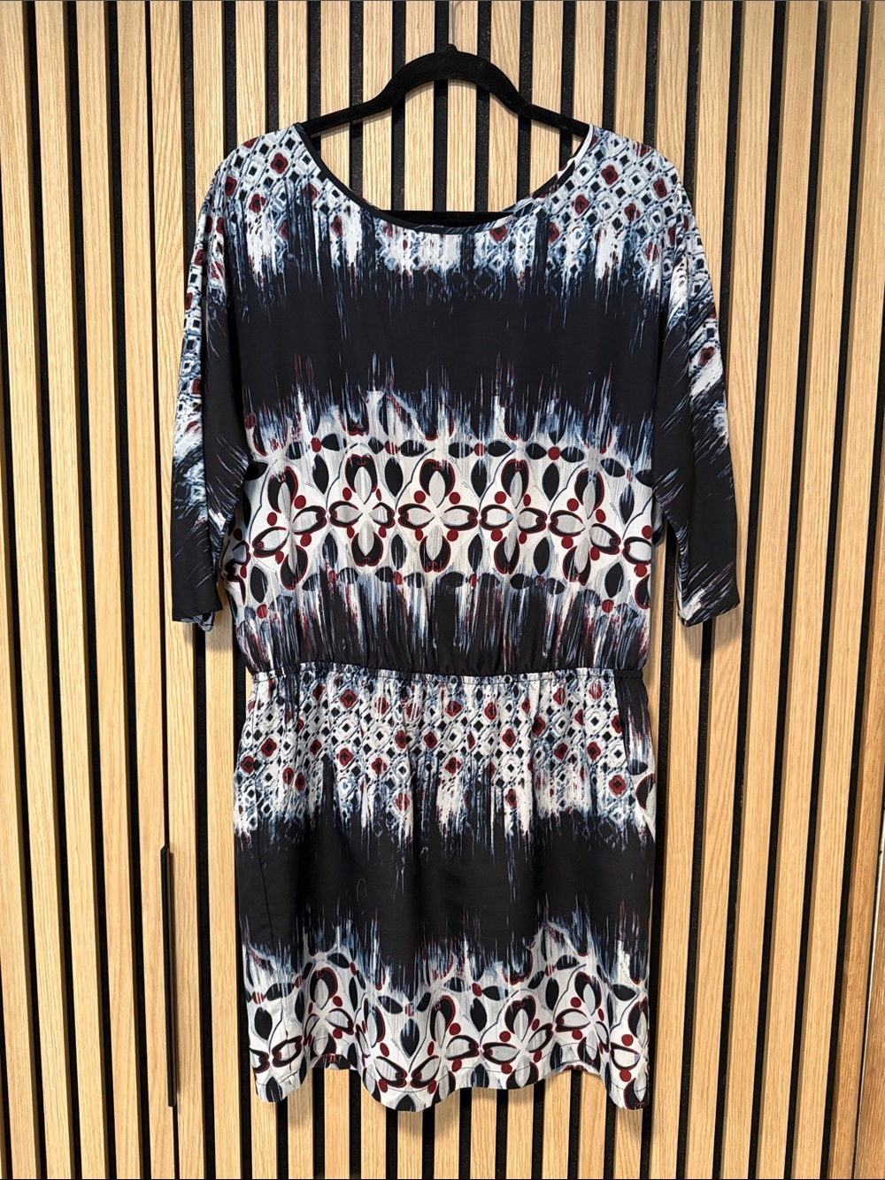 Women's Black, White & Burgundy Patterned Short Dress